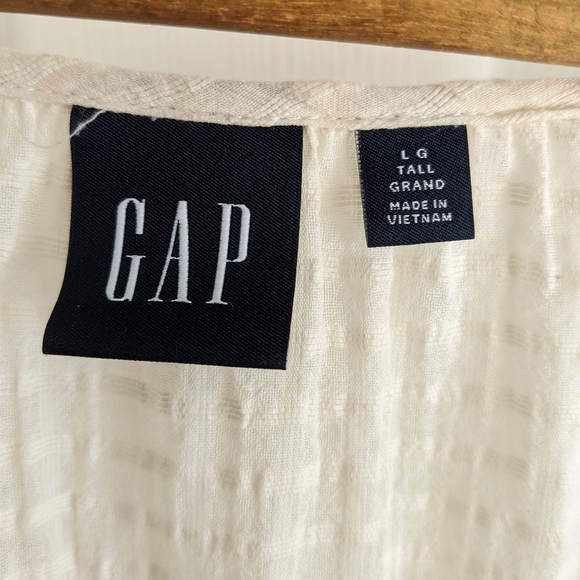 Off white, flowy Gap Blouse- Tall Large - Picture 3 of 4